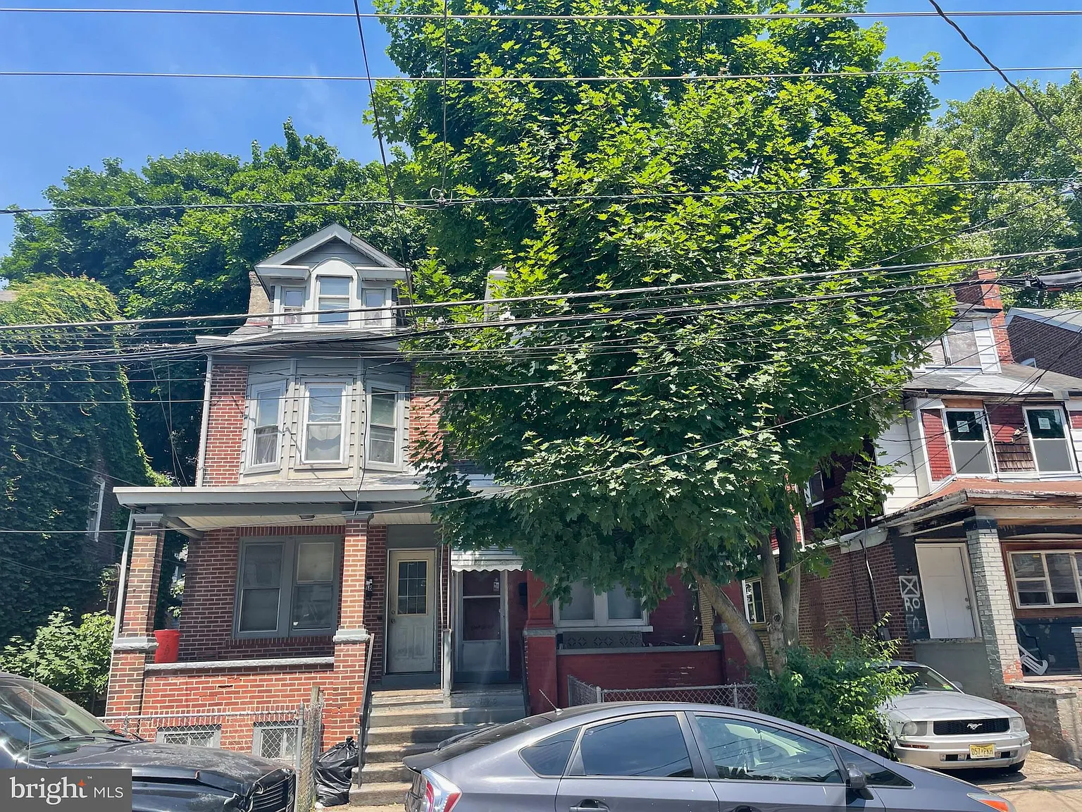 140 Hoffman Ave photo 1