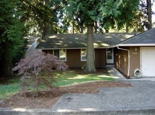 4260 Collins Way, Lake Oswego, OR 97035