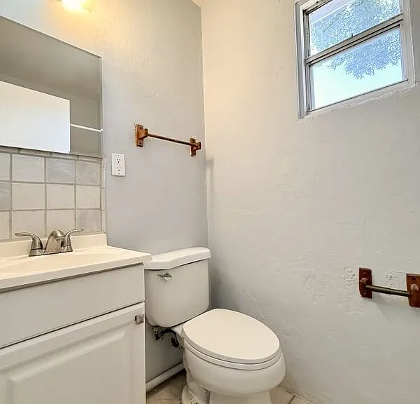 932 22nd St S #4 — Photo 23