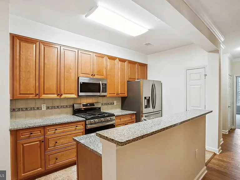 10328 Sager Ave #407 — Photo 11