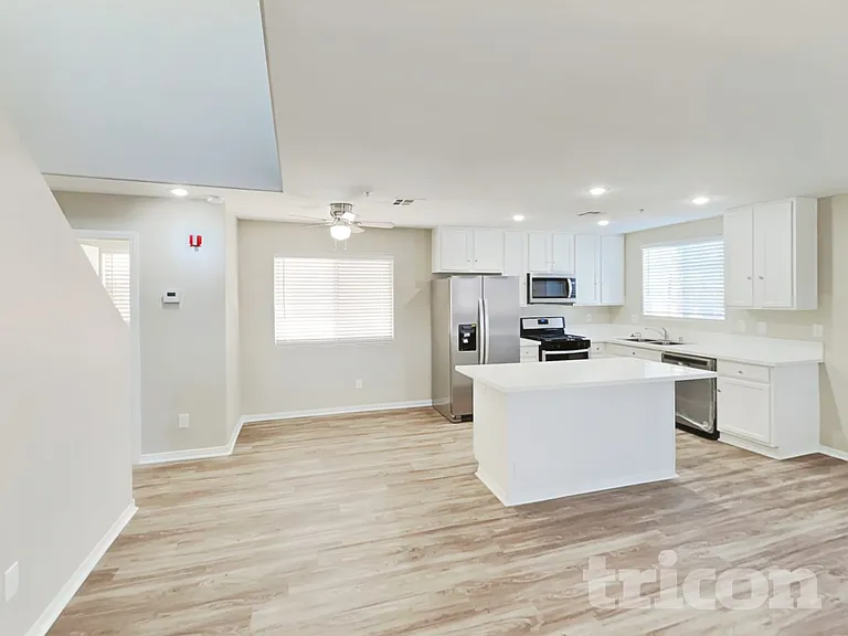 2922 Trembling Hill Ave — Photo 4