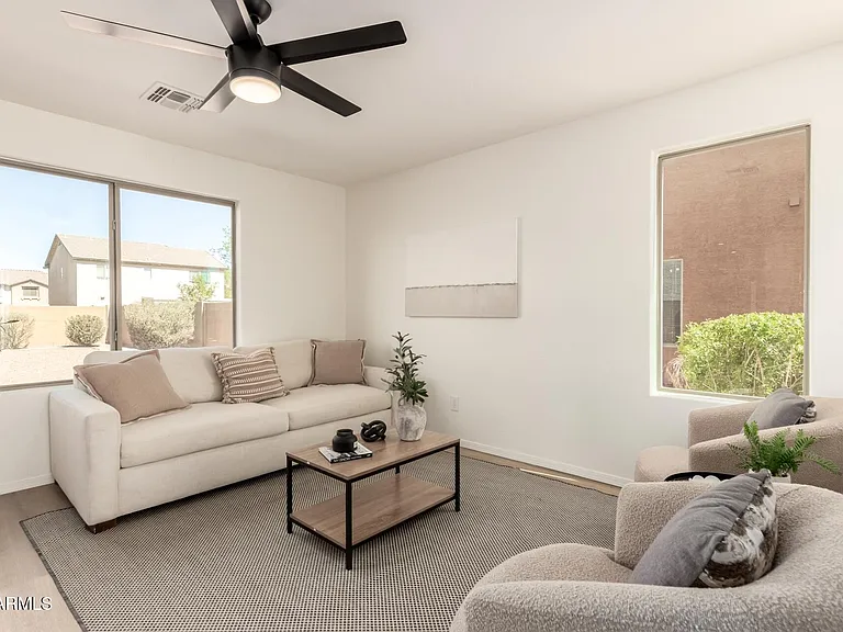 4638 W Lemon Ave — Photo 3