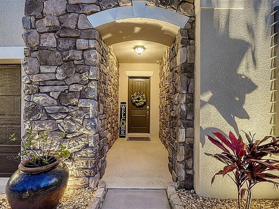 4th image of 13071 Utopia Loop