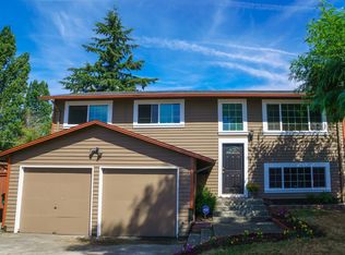 9052 Wallingford Ave N, Seattle, WA 98103