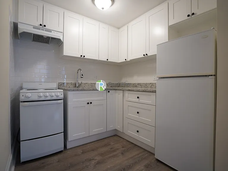 1315 Commonwealth Ave #307 — Photo 4