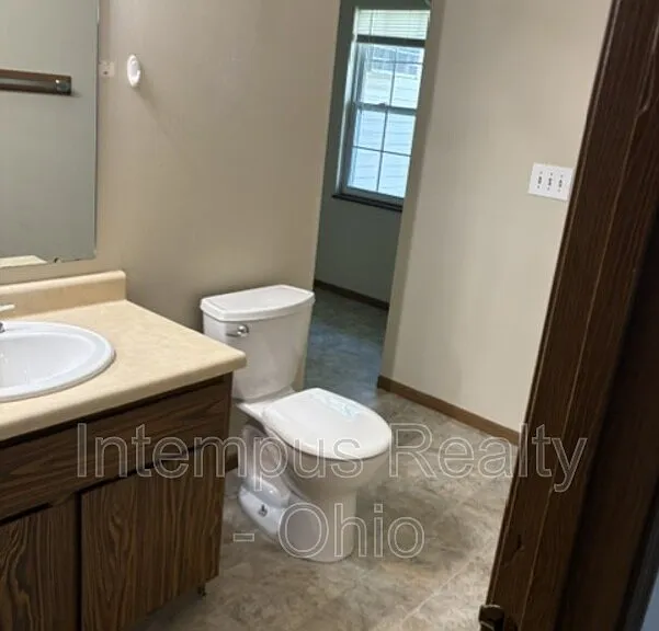 7465 Huntington Dr #5 — Photo 11