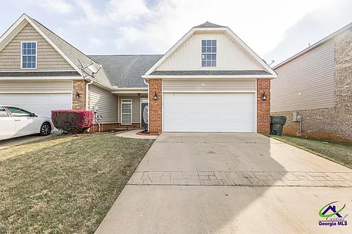 206 Beau Claire Cir Photo 1