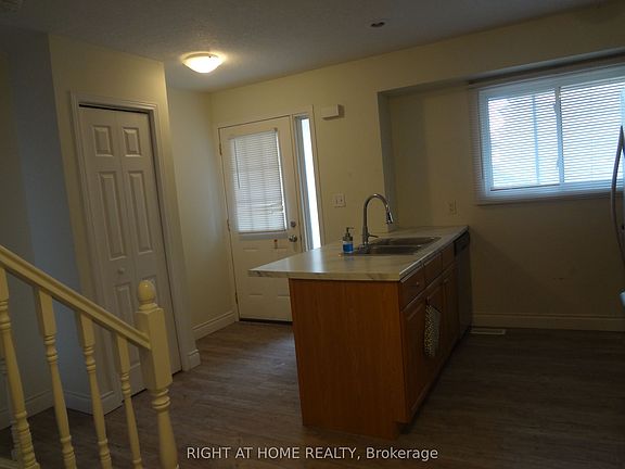 3rd image of 211 Veronica Dr #49