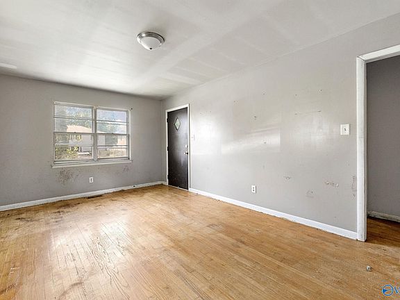 5th image of 1616 Chestnut St SE