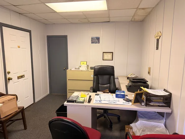 93 Oxford Avenue image 1 of 5