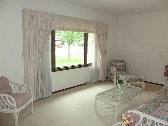 Lite&brite w/lg windows