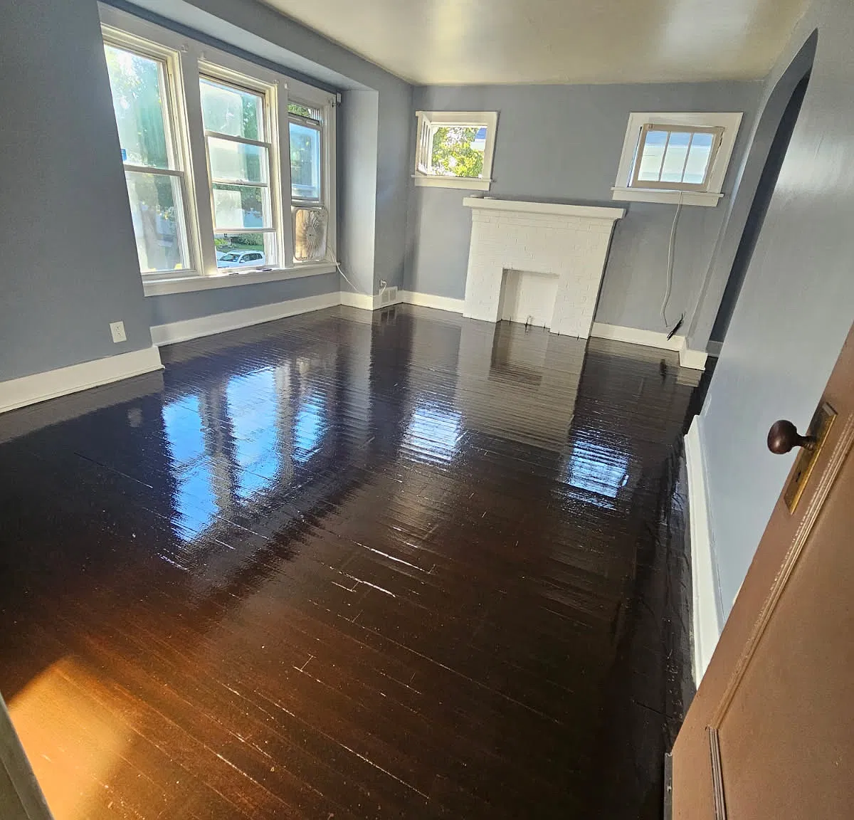 2 bed, 1000 sqft, $1,600 — Photo 2