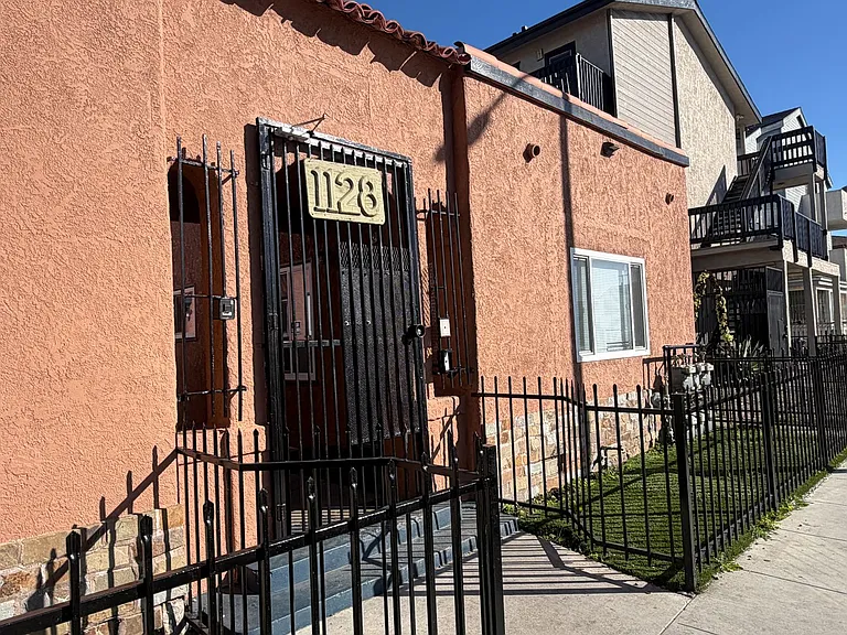 1128 Raymond Ave — Photo 8