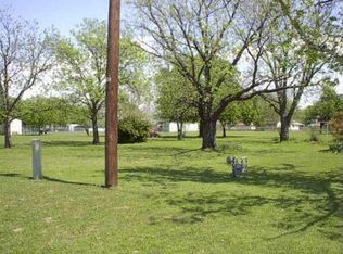 206 N Kickapoo St, Lipan, TX 76462