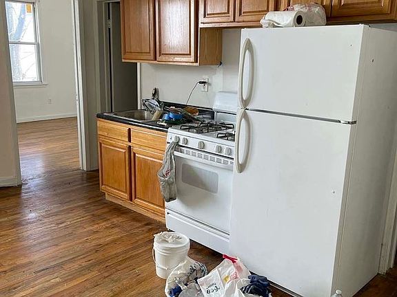 2nd image of 41-03 31st Ave #2L