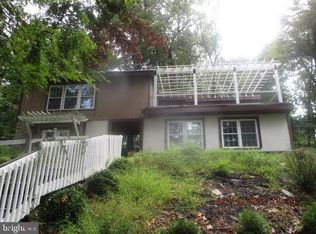 422 Spackman Ln, Exton, PA 19341