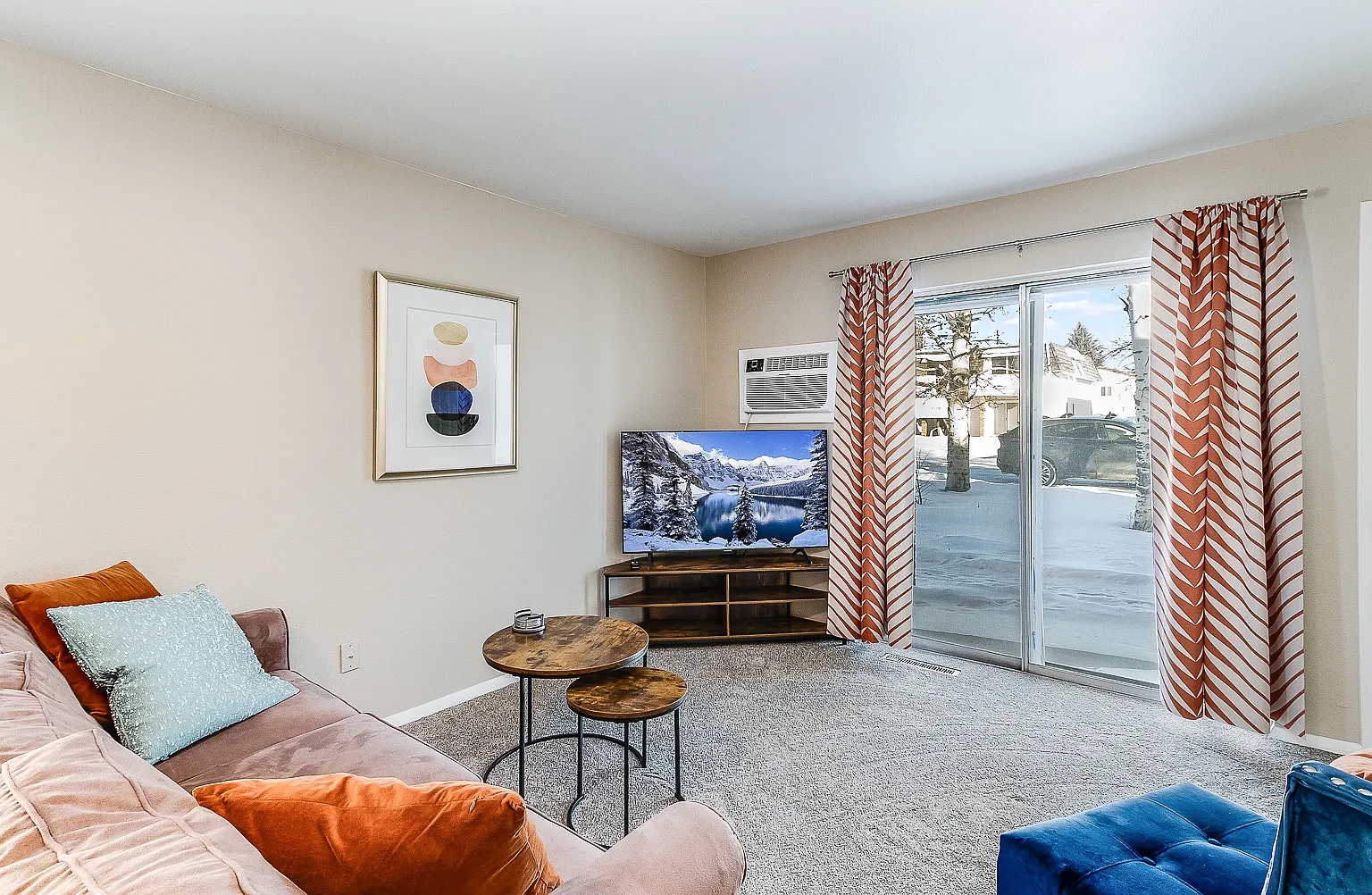 2 bed, 900 sqft, $1,295 — Photo 3