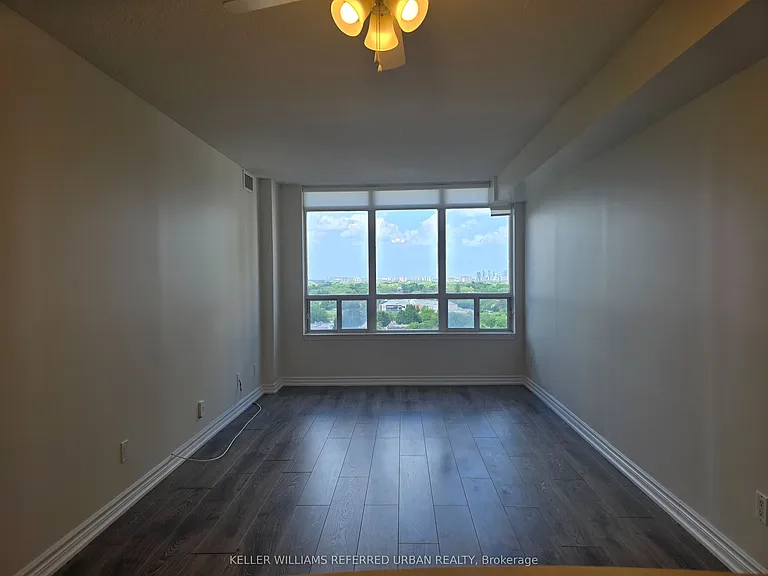 8 Hillcrest Ave #810 — Photo 14