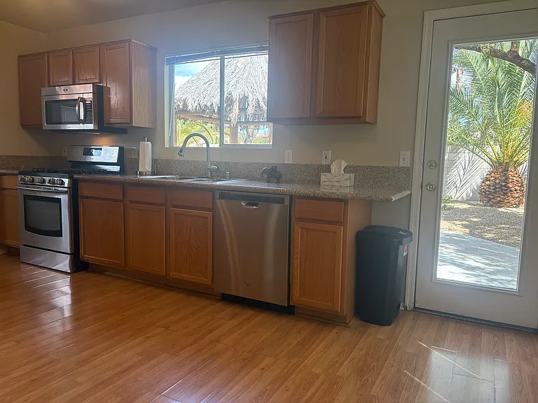 9402 Santa Fe Rose St — Photo 4