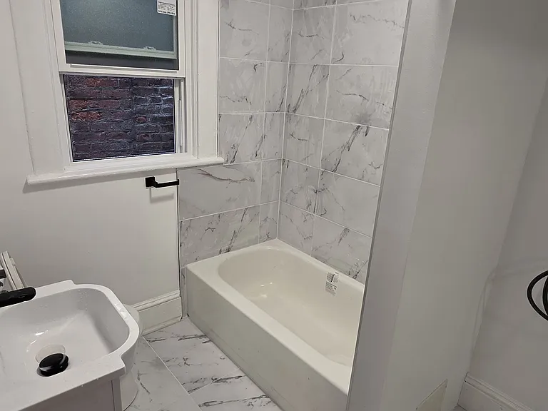 306 Hudson Ave #3F — Photo 5