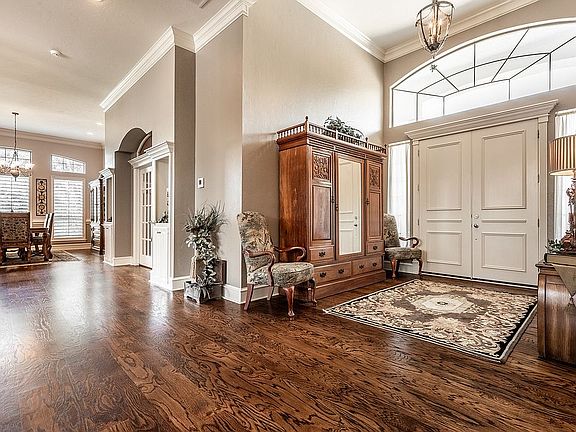 Entry into dining and office