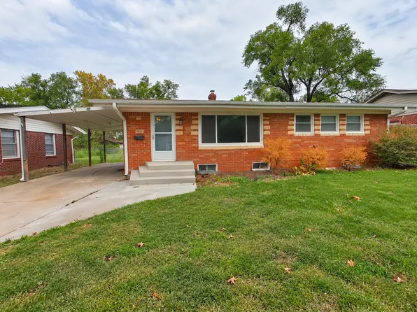 7602 E Gilbert St, Wichita, KS 67207