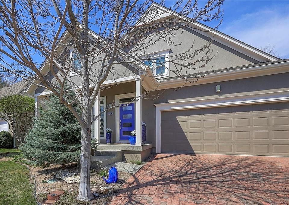 12436 Long St, Overland Park, KS 66213 | Zillow
