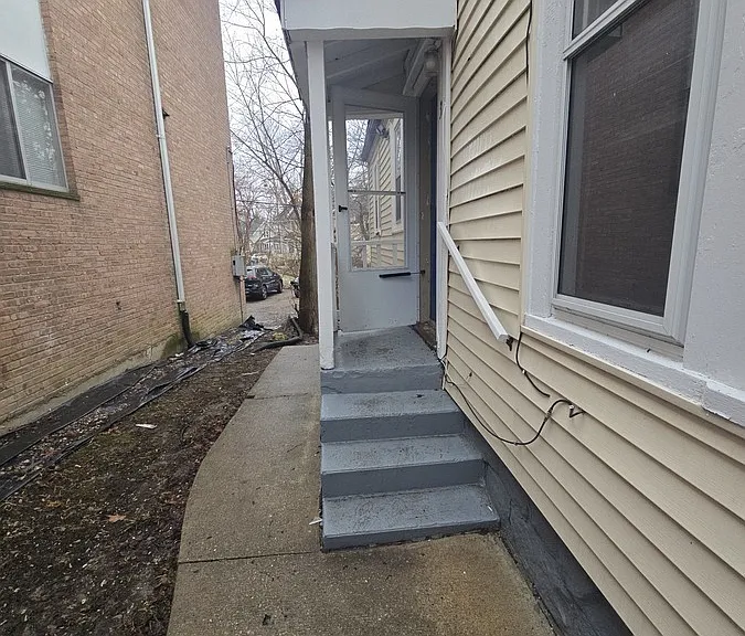 906 Packard St #3 — Photo 2