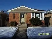 7658 W Addison St photo 1