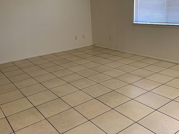 2nd image of 15862 Green Hill Dr APT 1
