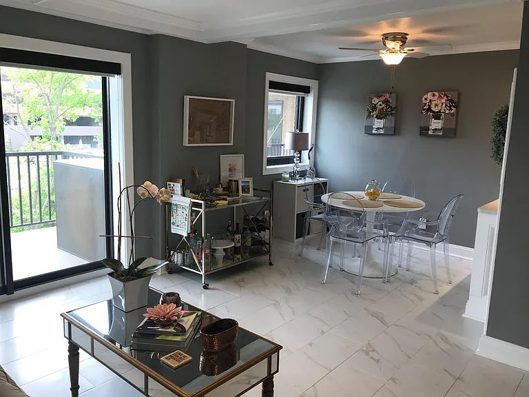 Plaza House — Photo 38
