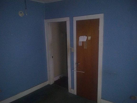 4th image of 1150 Cannon St