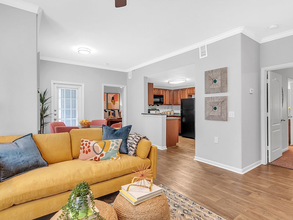 Spacious Living Room