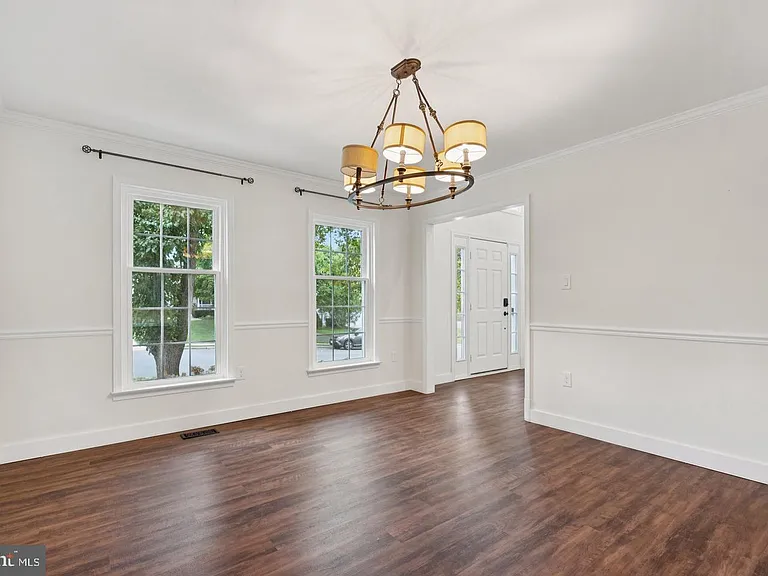 1291 Mason Mill Ct — Photo 6