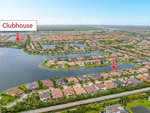 4th image of 8845 Watercrest Cir E