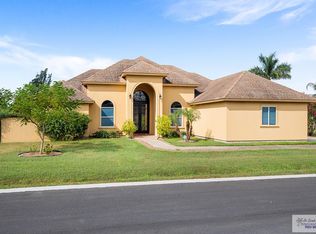 1018 Avenue De Estrellas, Olmito, TX 78575