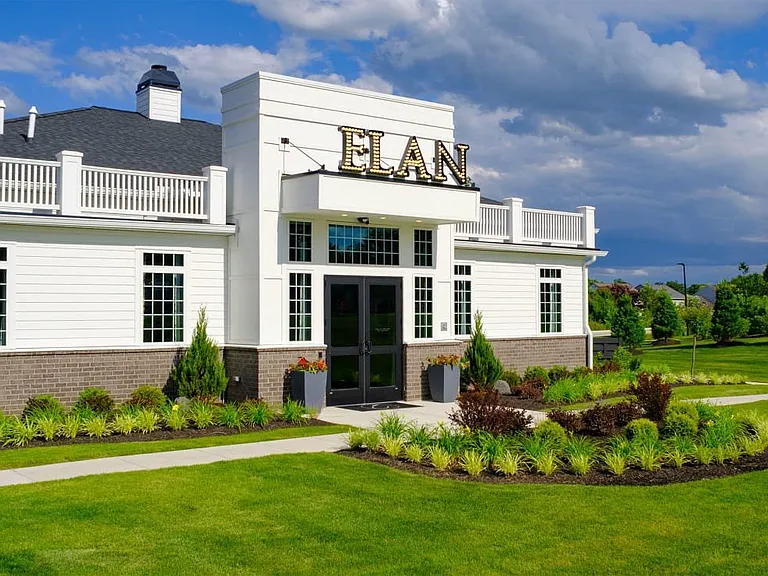 Elan Park Apartments — Photo 22