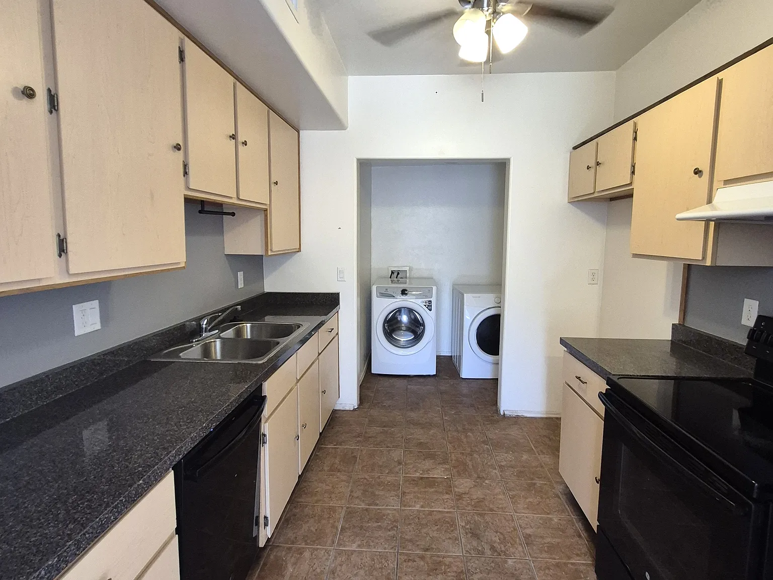 18841 South Brentford Dr - 1 — Photo 2