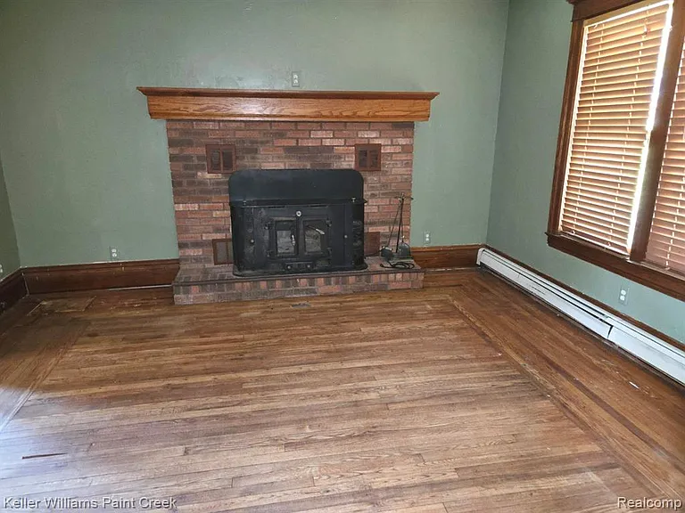 1125 S Long Lake Blvd — Photo 9
