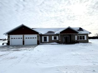 1730 Meadowlark Ln, Badger, MN 56714