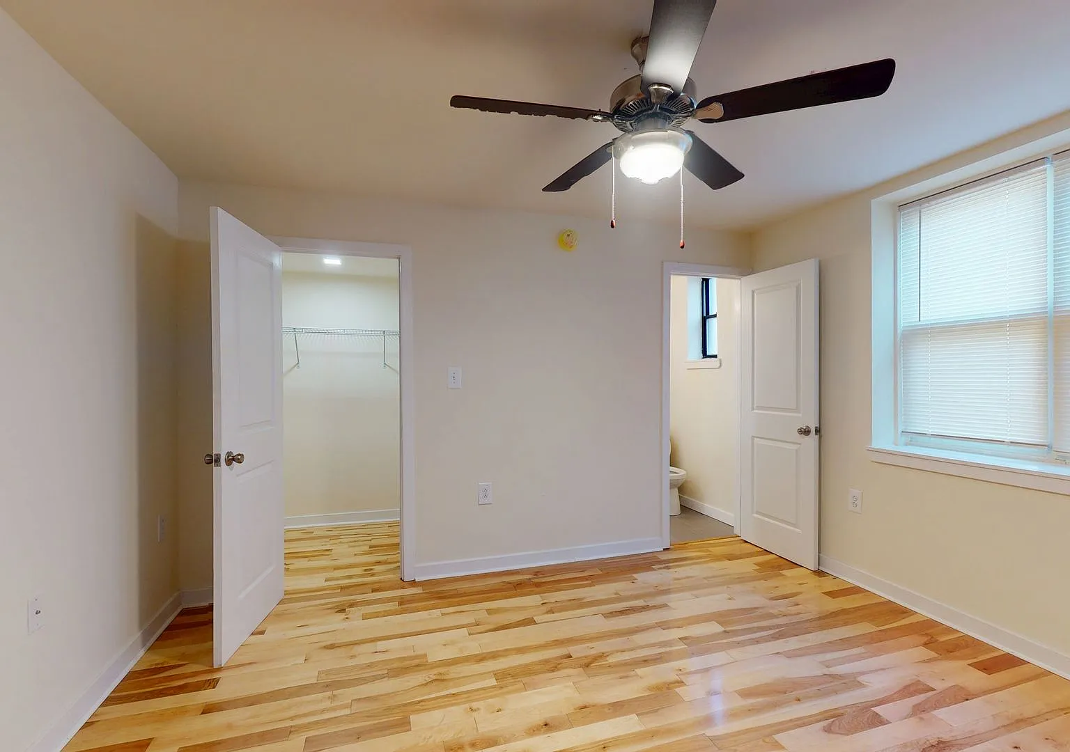Sherwood Court Apartments — Photo 3