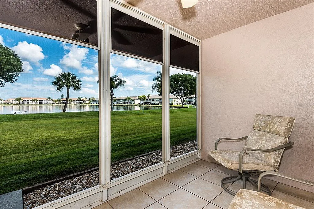2 bed, 2.0 bath, 1150 sqft, $2,500 — Photo 3