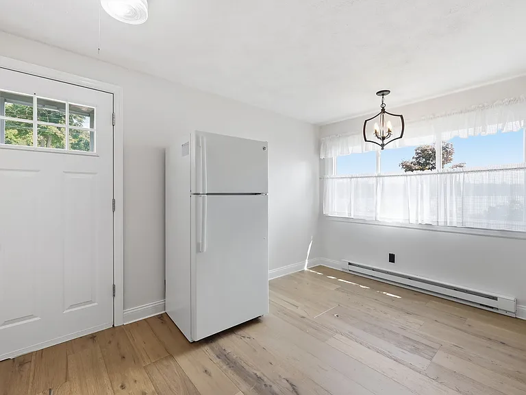 57 Lake Dr — Photo 16