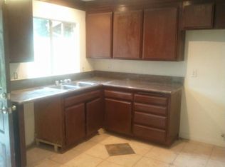 1223 E Pasadena St, Pomona, CA 91767
