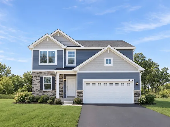 3823 Meadowridge Rd, Woodstock, IL 60098
