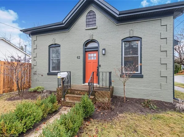 62 Walnut St, Brantford, ON N3T 1H2