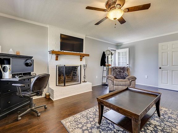 5th image of 3209 Hillsview Dr