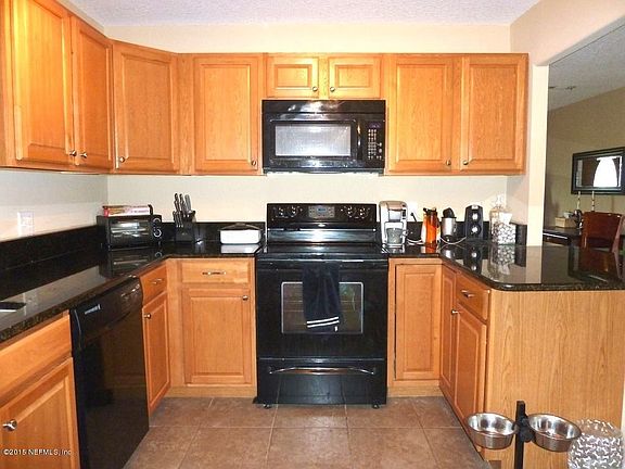 4th image of 4347 Habana Ave