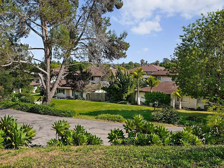 313 Northgate Dr #D — Photo 22