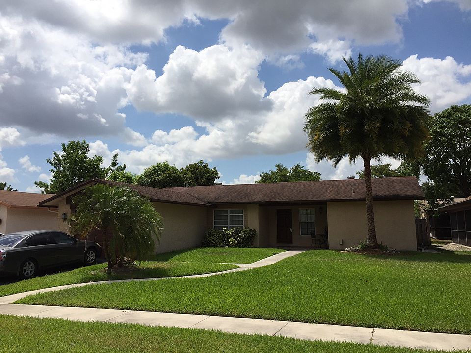 1st image of 9350 NW 37th Ct